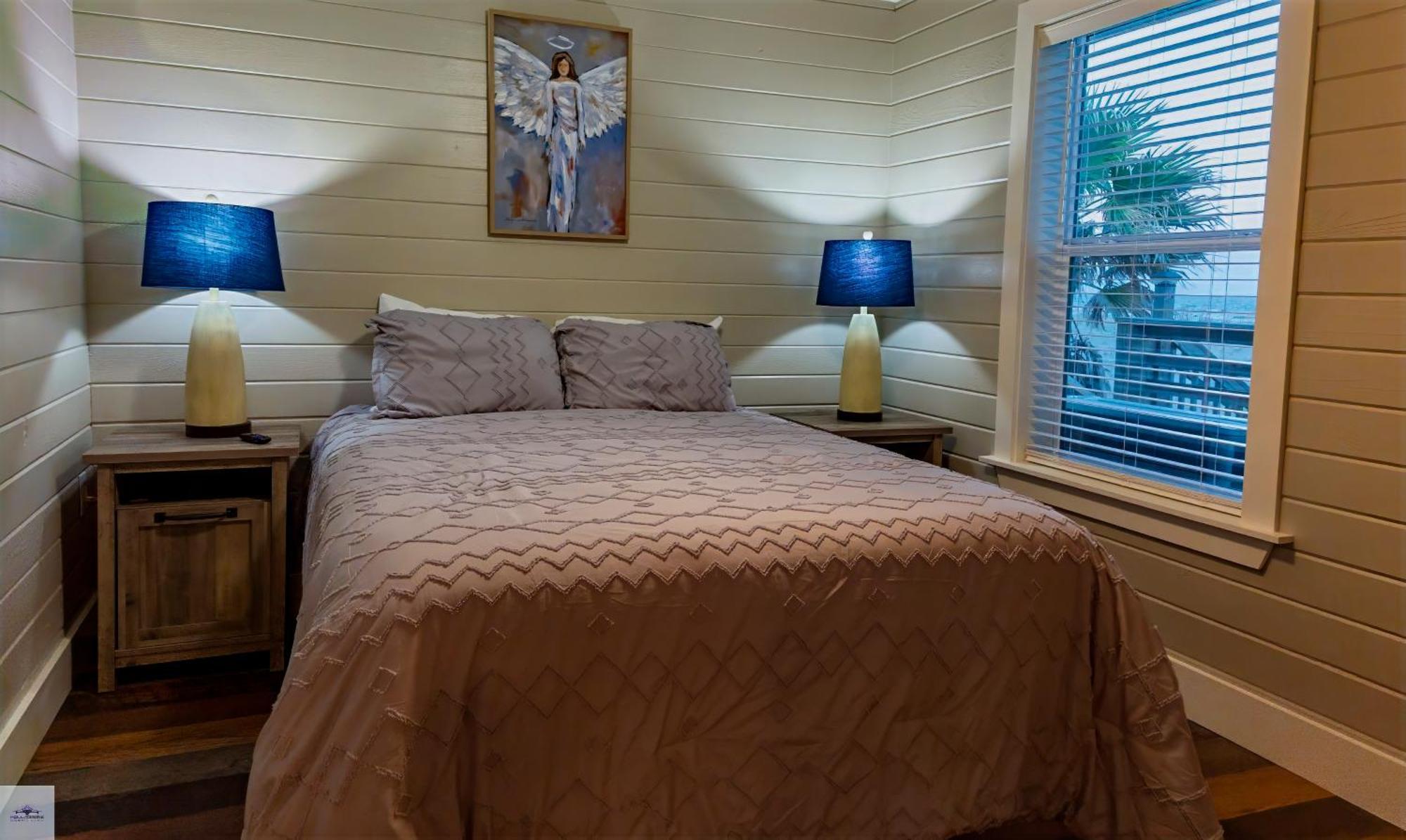 Blue Dolphin Inn And Cottages Grand Isle Esterno foto