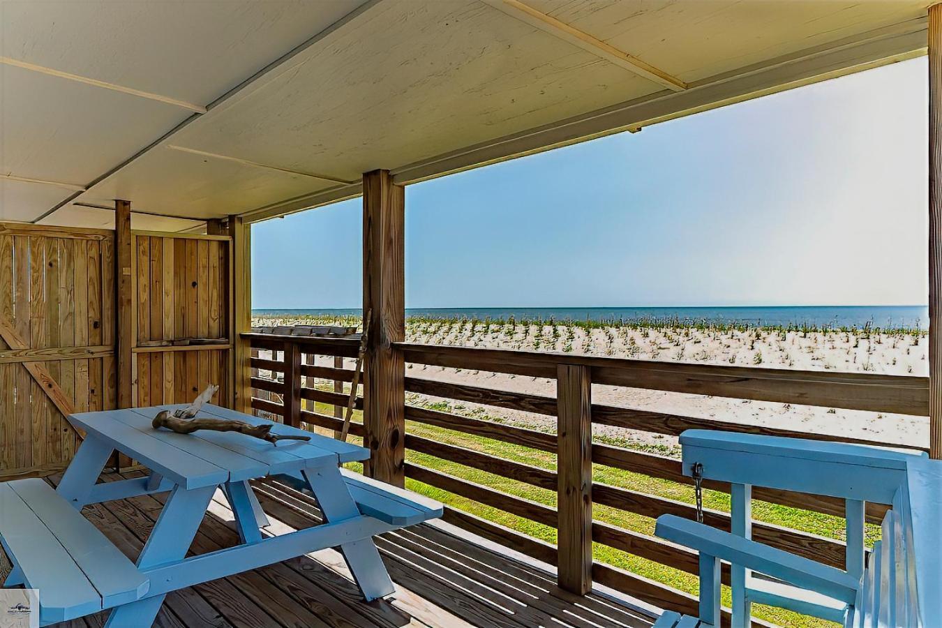 Blue Dolphin Inn And Cottages Grand Isle Esterno foto