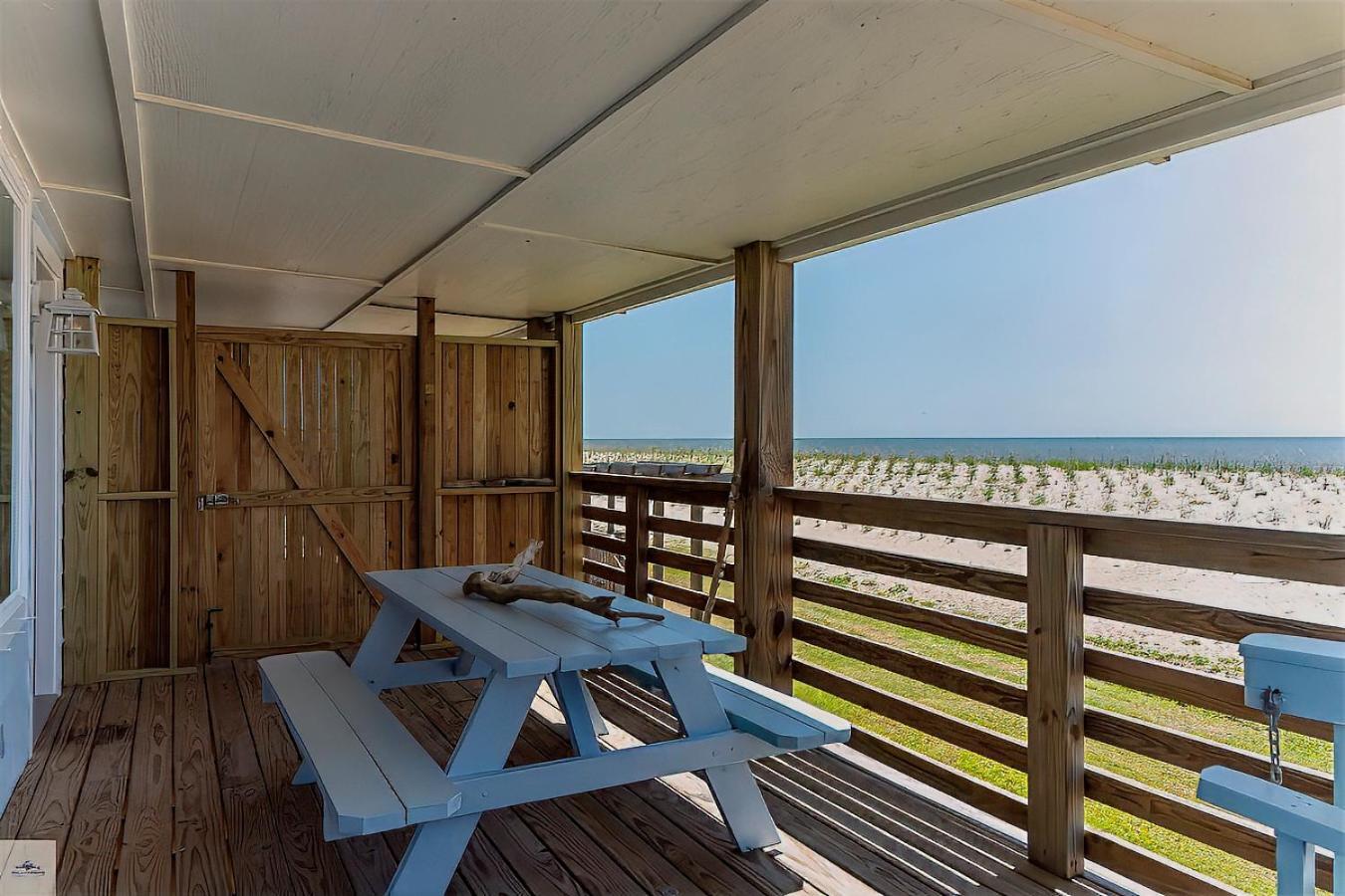 Blue Dolphin Inn And Cottages Grand Isle Esterno foto